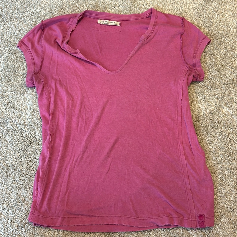 We the free pink tee. Like new. Size medium.